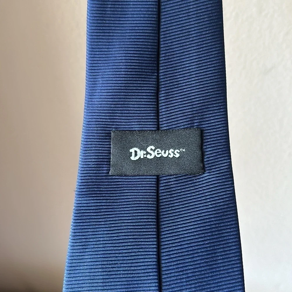 DR. SEUSS One Fish Neck Tie